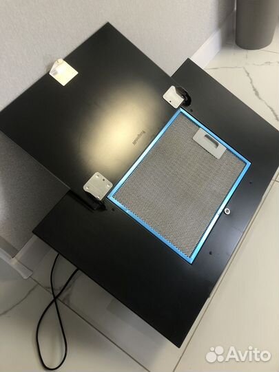 Вытяжка weissgauff