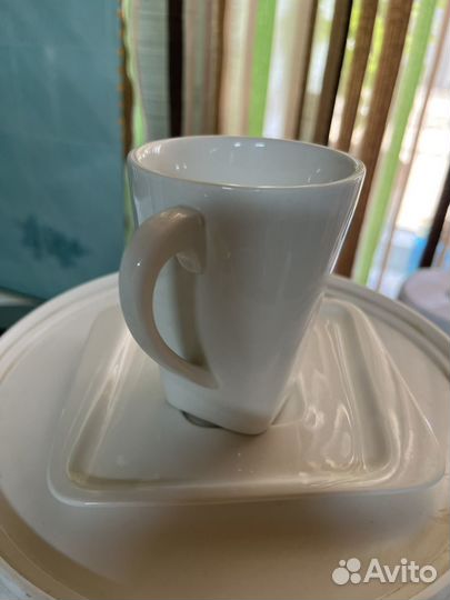 Чайные чашки с блюдцем