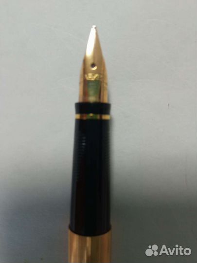 Перьевая ручка parker с золотым пером