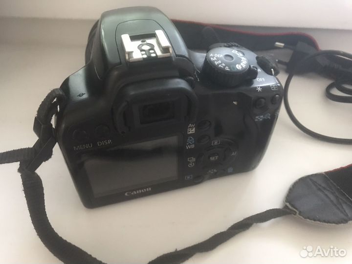 Зеркальный фотоаппарат canon