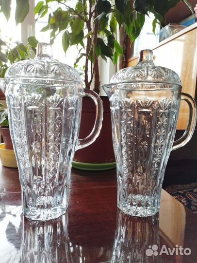 Хрустальные графины