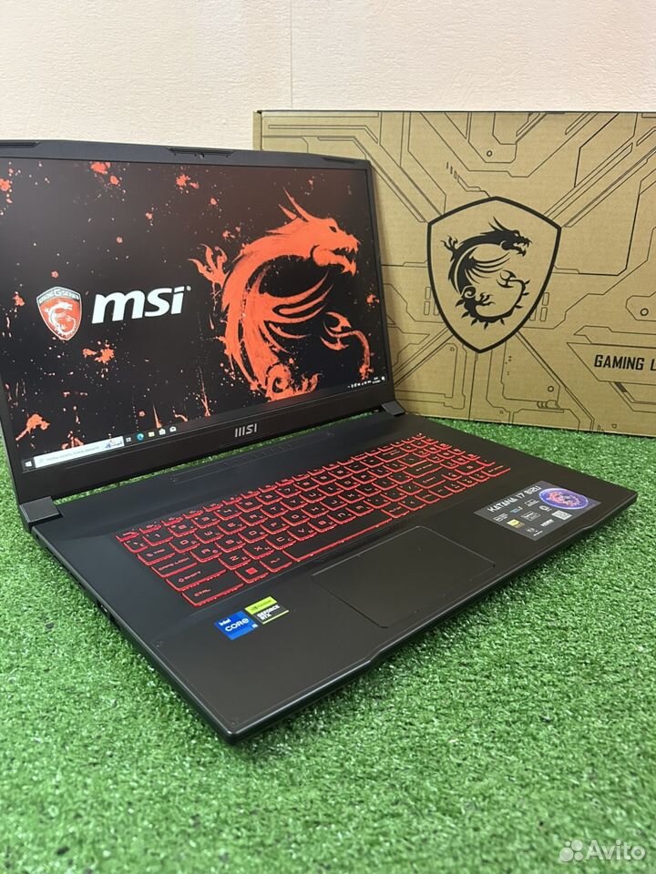 Новый MSI Katana 17,3" на i5-12450H/RTX2050/SSD