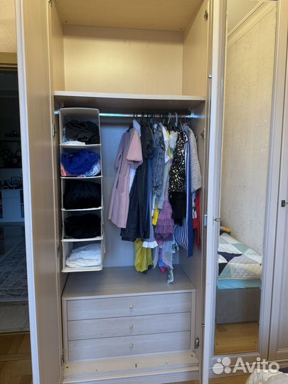 Шкаф для одежды бу