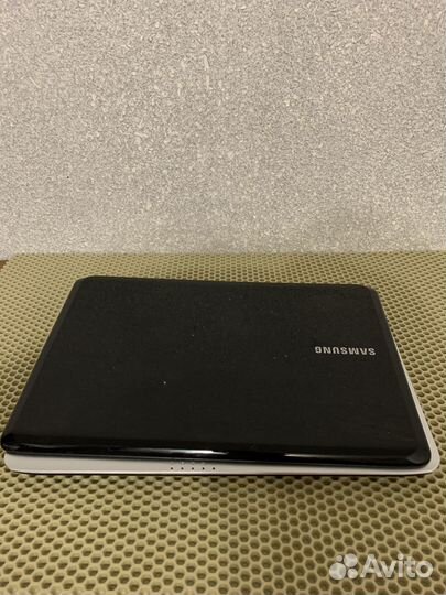 Ноутбук samsung