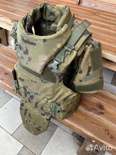 Разгрузочный жилет с защитой шеи, плеч и паха