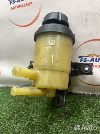 Бачок гур Kia Sportage 2 SUV G4GC 2010