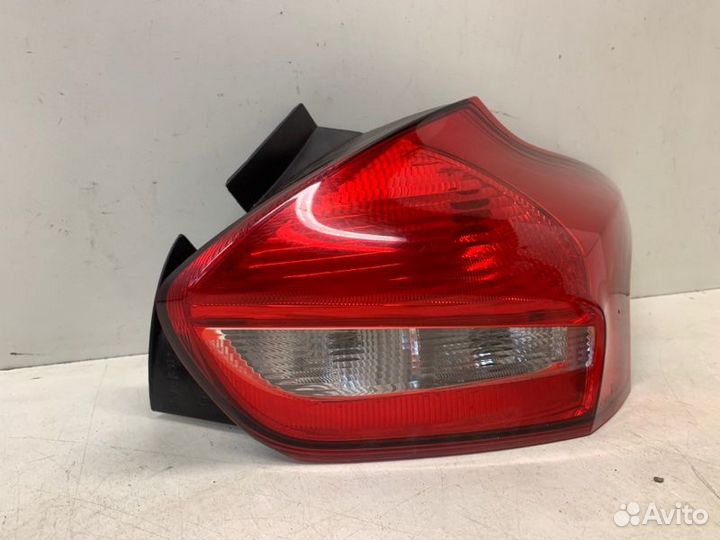 Фонарь правый Ford Focus 3 2015-2019