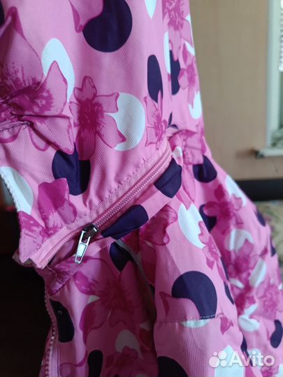 Куртка демисезонная для девочки 116 новая