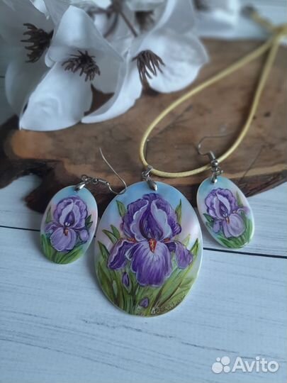 Кулон и серьги 