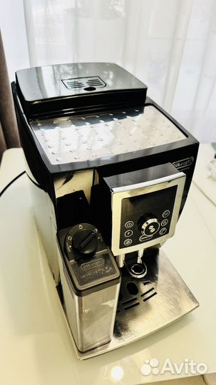 Кофемашина Delonghi cappuccino ecam 23.460