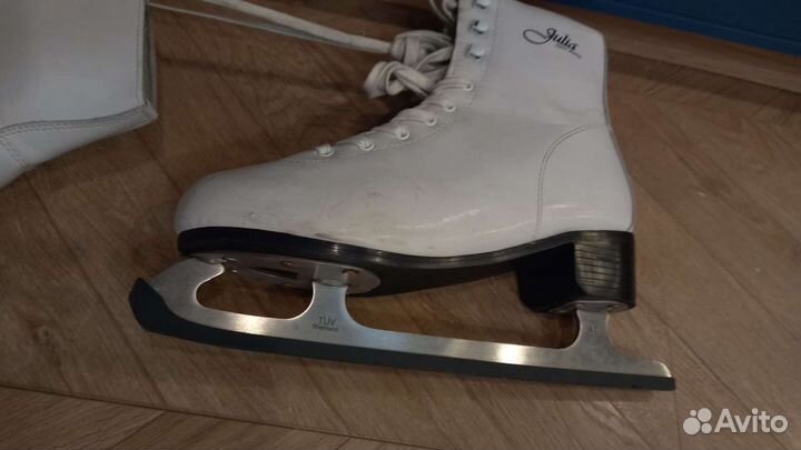 Коньки фигурные 41р