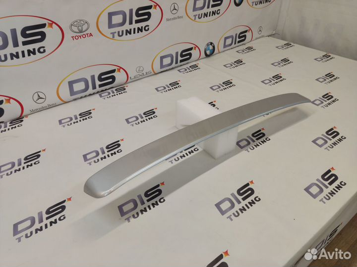 Спойлер На стекло Toyota Camry 40 silver