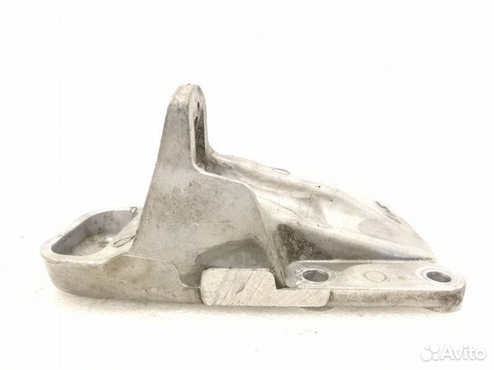 Кронштейн двигателя правый Infiniti Fx35 S50 3.5