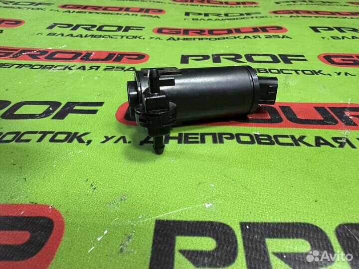 Насос омывателя Lexus RX / Toyota Fortuner / RAV4