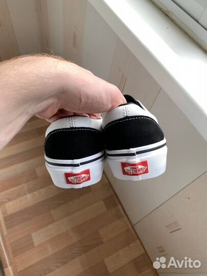 Vans era black marshmallow