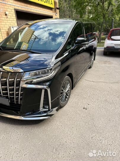 Toyota Alphard 3.5 AT, 2019, 71 000 км