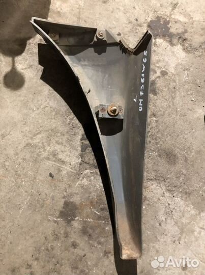 Молдинг накладка заднего крыла Мазда B2500