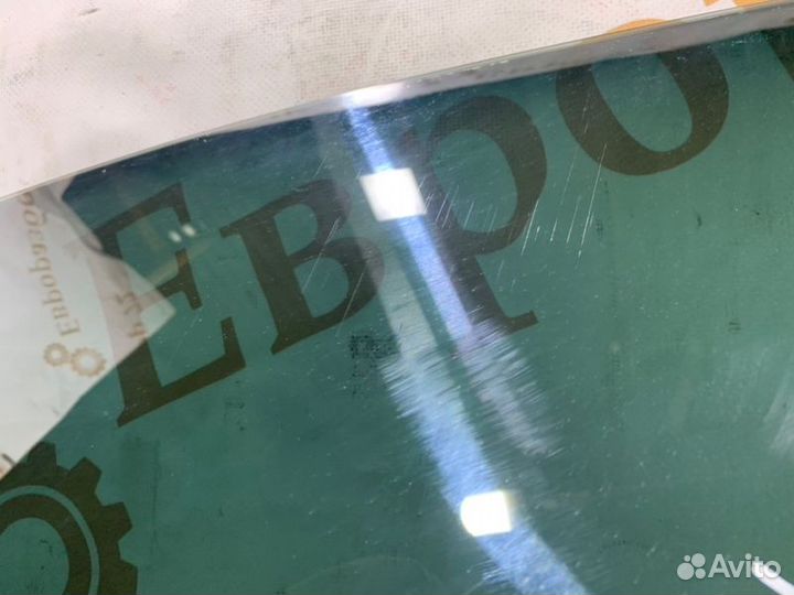 Стекло двери переднее левое Infiniti Fx35 S51