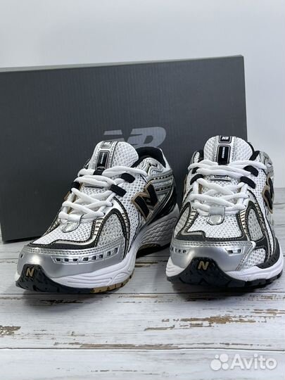 Кроссовки мужские new balance 1906R White