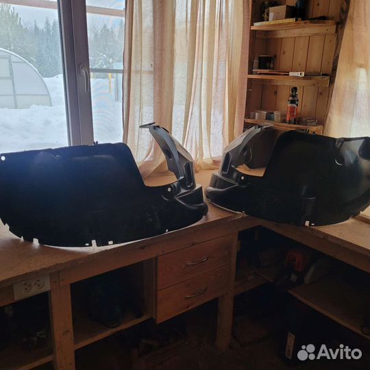 Локера на duster задние