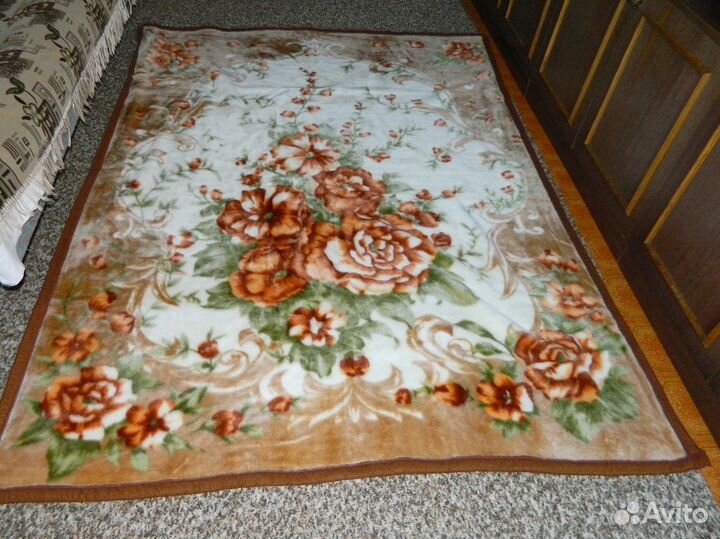 Продам плед плюшевый, не Китай