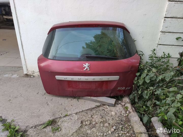 Задняя дверь на Пежо 308 sw универсал