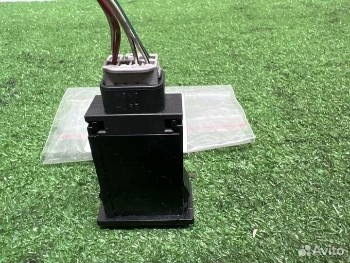 Кнопка обогрева зеркал Toyota Mark Ii JZX110