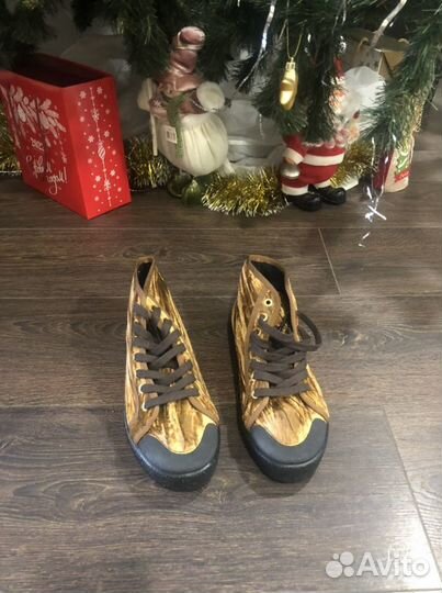 Велюровые кеды новые