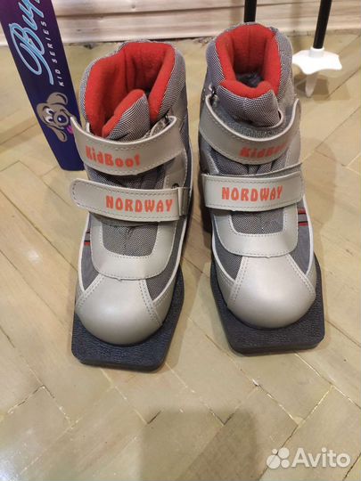 Детский комплект беговые лыжи+ботинки+палки