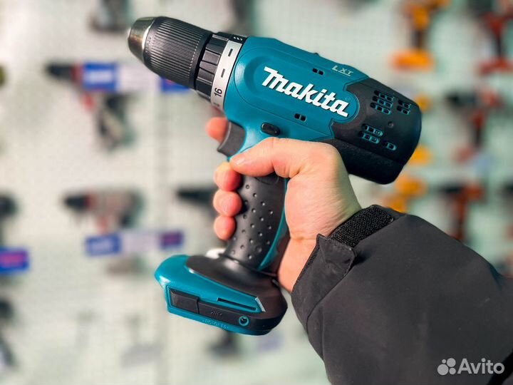 Аккумуляторная дрель-шуруповерт Makita DDF453RFE