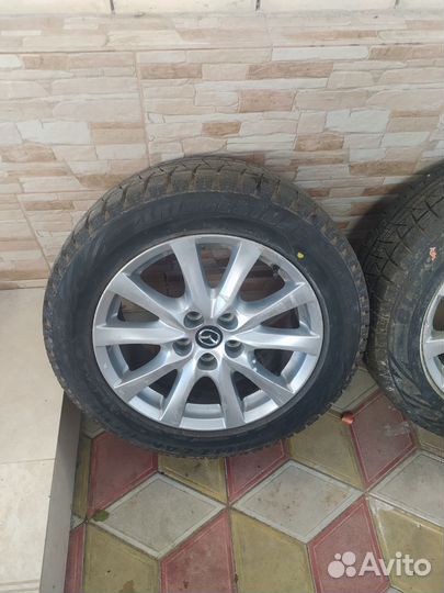 Bridgestone Blizzak Revo GZ 225/55 R17