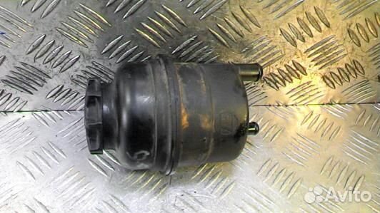 Бачок гу BMW 3 E46 (83G06NO01)