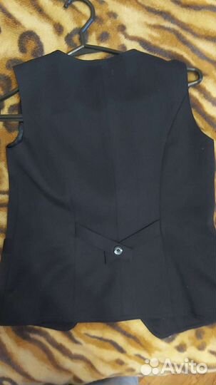 Жилет школьный для девочки 140