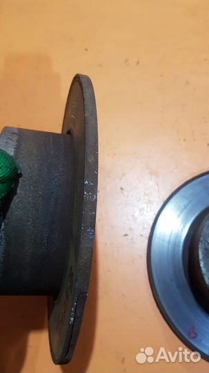 Диск тормозной задний на Skoda Superb