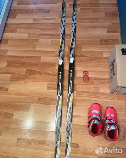 Лыжи беговые детские 150 см. с ботинками