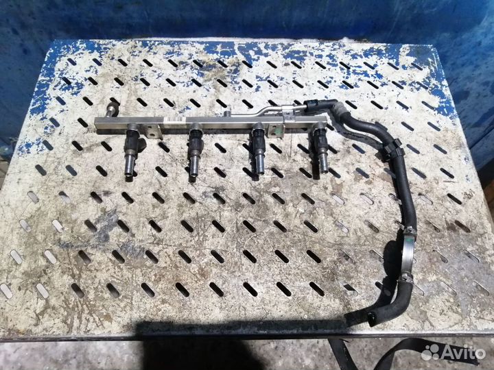 Форсунка топливная Opel Zafira B Astra H Aveo