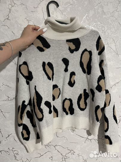 Свитер женский оверсайз