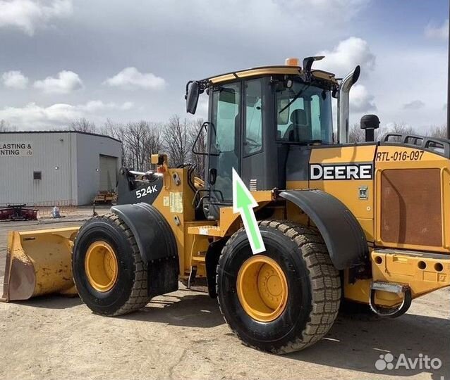 Стекло дверное левое John Deere 444K / 524K