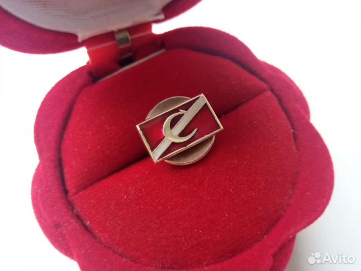 Знак, значок серебро 925. Спартак Футбольный клуб