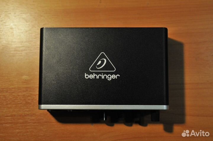 Звуковая карта behringer umc202hd