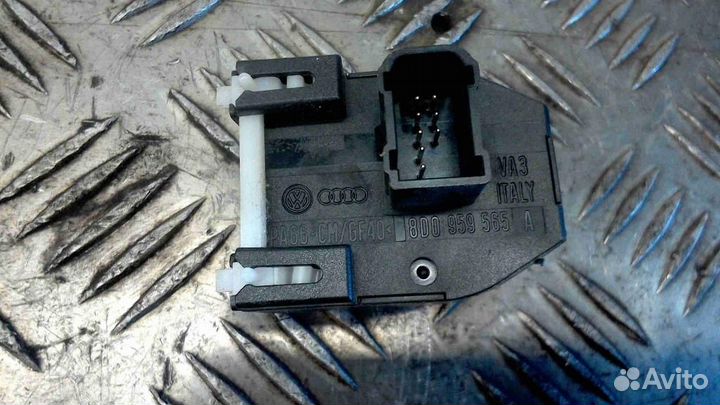 Джойстик регулировки зеркал Audi A4/RS4