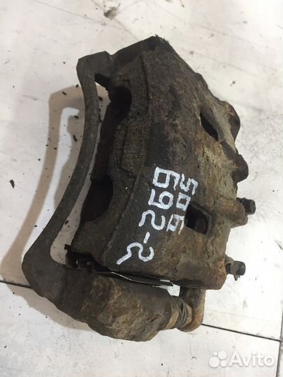 Суппорт передний левый