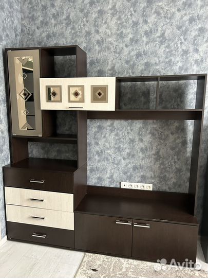 Стенка в гостиную