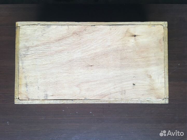 Деревянная коробка для подарка