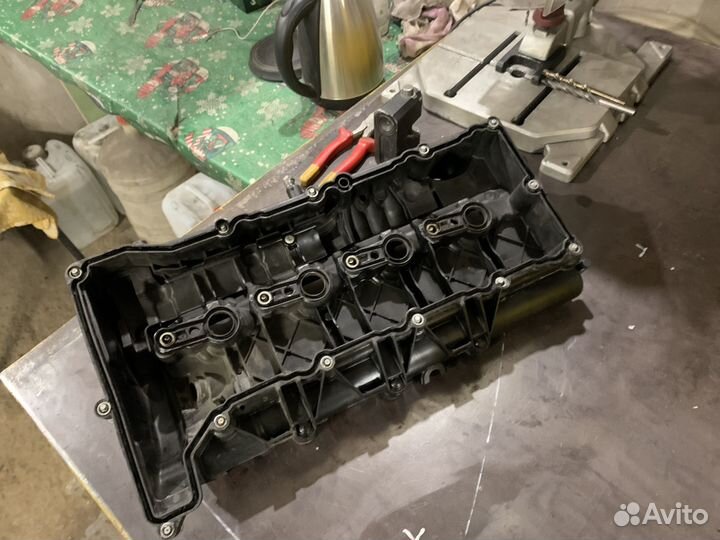 Клапанная крышка BMW n47 d20c