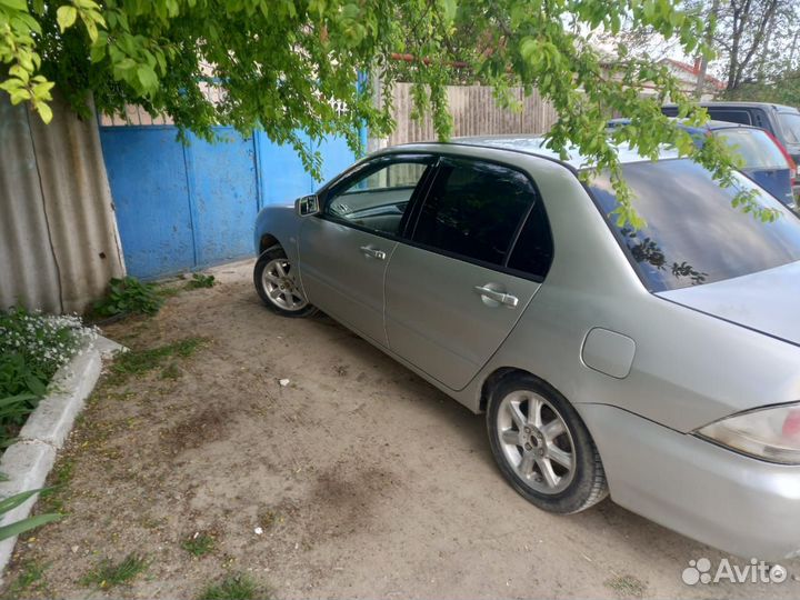 Mitsubishi Lancer, 2003
