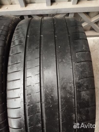 Michelin Pilot Super Sport 245/35 R20 и 275/30 R20