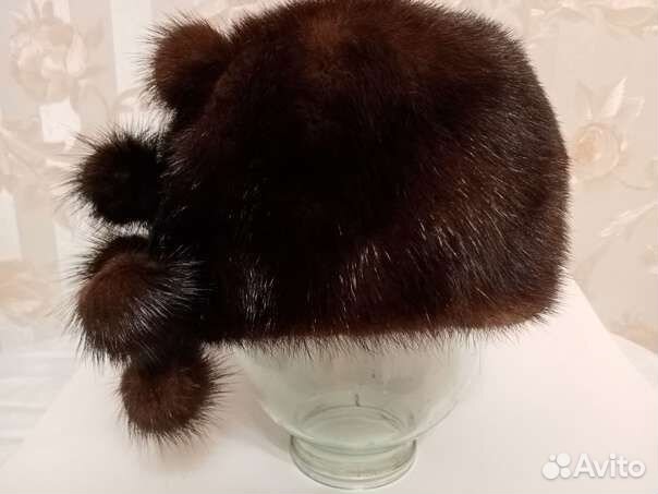 Шапка норковая женская с бамбошками сбоку, 56р-р