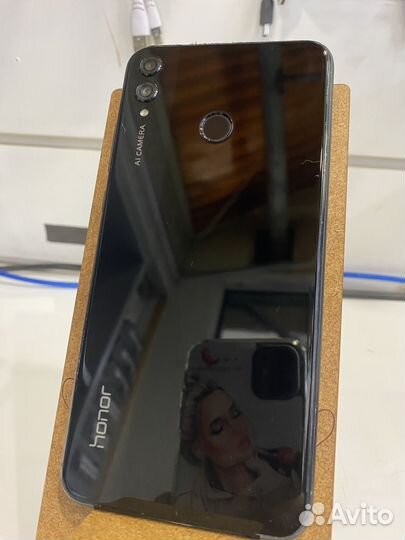 Телефон honor 8х