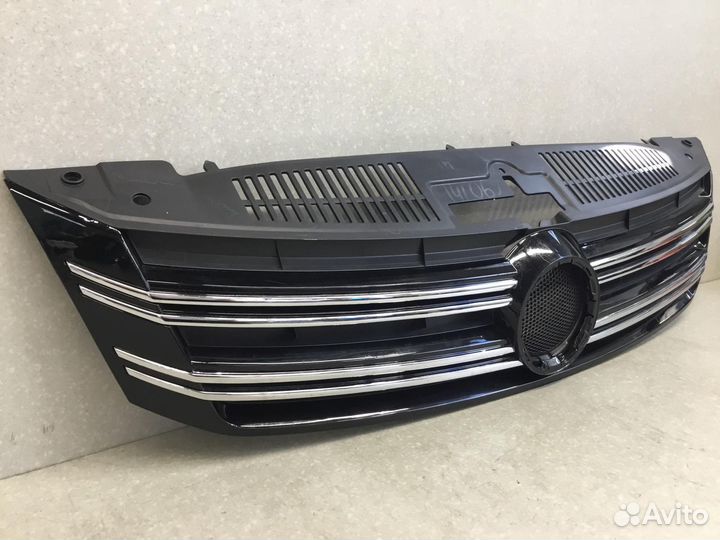 Решетка радиатора, VW Tiguan 2011-2016 5ND853651A